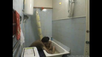 Секс в  ванной